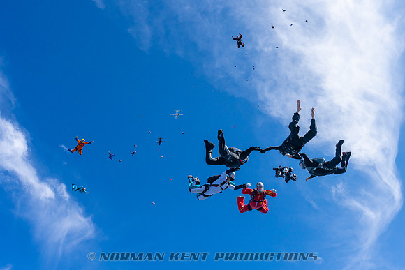 NKP-Heroes Skydiving NC State Sequential Records-NKP05380