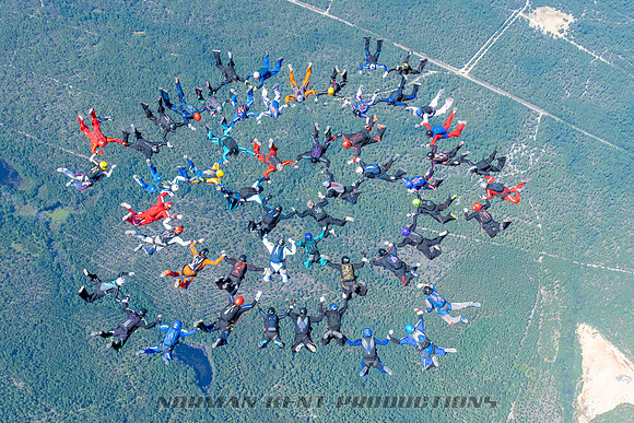 NKP-Heroes Skydiving NC State Sequential Records-NKP05618