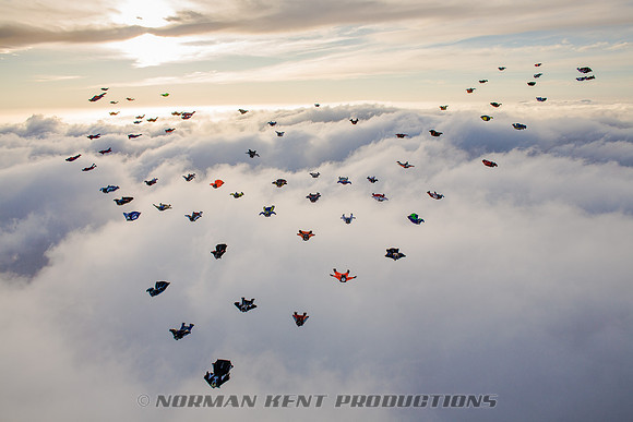 096-NKP-wingsuit record 71-2727