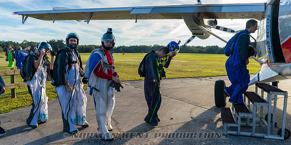 NKP-Wingsuit World Record 2018-01340-2