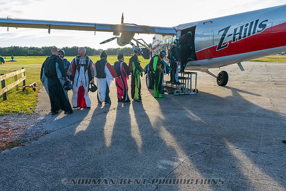NKP-Wingsuit World Record 2018-01359-2