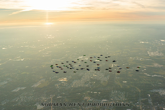 NKP-Wingsuit World Record 2018-01447-2