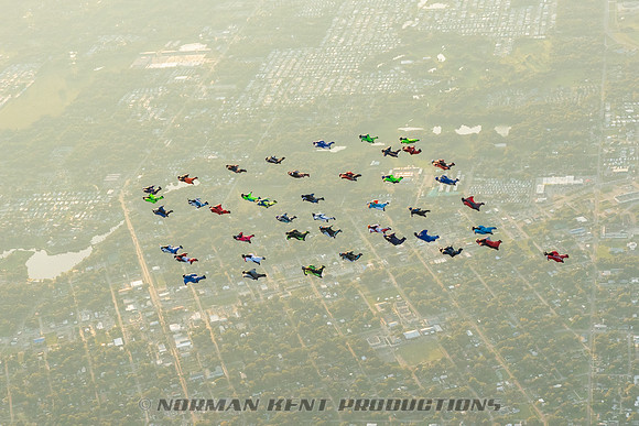 NKP-Wingsuit World Record 2018-01457-2