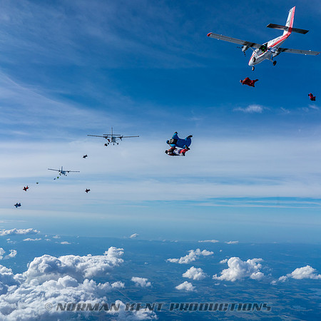 NKP-Wingsuit World Record 2018-01589-2
