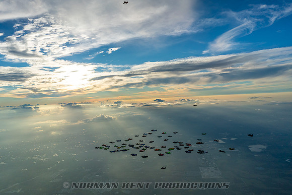 NKP-Wingsuit World Record 2018-02043