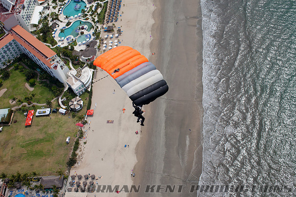 NKP-SkydiveMex Puerto Vallarta 2013-5317
