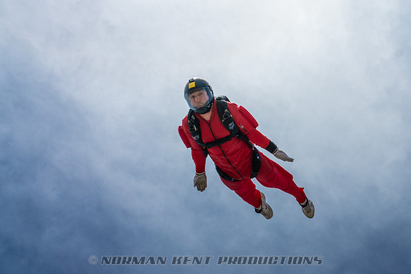 NKP-P3-Logos In Freefall 2018-03760
