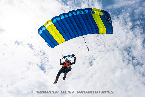 NKP-ETB Commercial-Colombia 04-2016-07325