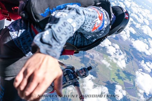 NKP-Jump For The Rose-07705