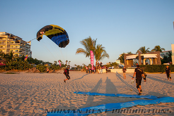NKP-SkydiveMex Puerto Vallarta 2013-4138
